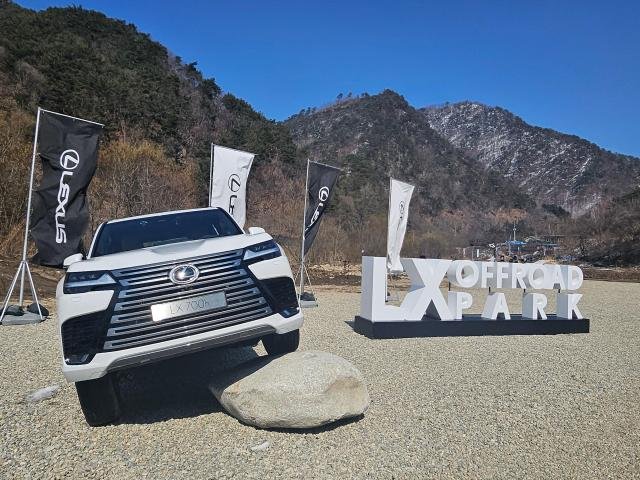 ·º¼½ºÄÚ¸®¾Æ´Â 3¿ù 17ÀÏ ·º¼½º Ç÷¡±×½Ê SUVÀÎ ¡®µð ¿Ã ´º LX 700hTHE ALL-NEW LX 700h¡¯¸¦ °ø½Ä Ãâ½ÃÇß´Ù