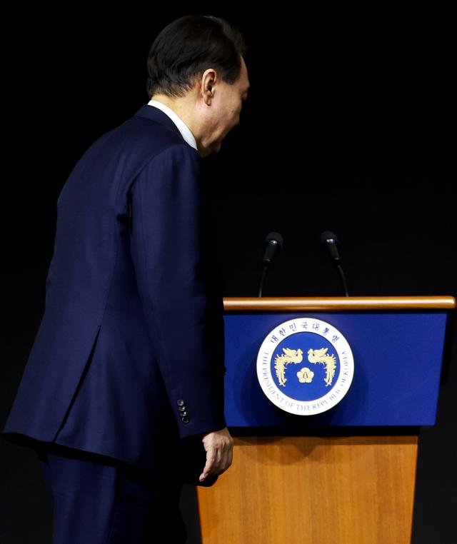 4일 헌법재판소가 윤석열 대통령 탄핵 사건에 대해 인용 선고를 했다 탄핵 소추 111일 변론 종결 38일 만이다사진연합뉴스
