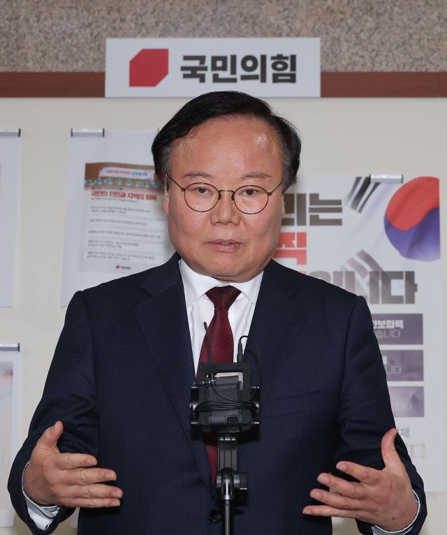  蹮 뼱 ĺ  񼭽  10 ȸ 簳  蹮 뼱 ĺ Ѵ ĺ  ȭ  ĵ    ϰ ִ մ 