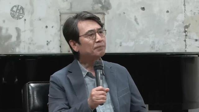 À¯½Ã¹Î Àü ³ë¹«ÇöÀç´Ü ÀÌ»çÀåÀÌ Áö³ 28ÀÏ À¯Æ©ºê ±è¾îÁØÀÇ ´Ù½ººÆÀÌ´Ù¡¯¿¡ Ãâ¿¬ÇØ ¡°¼³ ¾¾°¡ »ý°¢Çϱ⿡ ±è¹®¼ö ¾¾´Â ³Ê¹« ÈǸ¢ÇÑ »ç¶÷ÀÌ°í ³ªÇϰí´Â ±ÕÇüÀÌ ¾È ¸ÂÀ» Á¤µµ·Î ´ë´ÜÇÑ »ç¶÷ÀÎ °Å´Ù¡±¸ç ¡°±×·± ³²ÀÚ¿ÍÀÇ È¥ÀÎÀ» ÅëÇØ ³»°¡ °í¾çµÈ °ÍÀÌ´Ù¡±°í ¸»Çß´Ù »çÁø¹æ¼ÛÈ¸é °¥¹«¸®