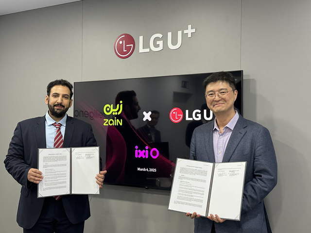  LG÷ Ӻι() ϸ޵ еѾ ˴̵ α׷ CTO MWC 2025 忡  ΰ  Կ ϰ ִ. /LG÷