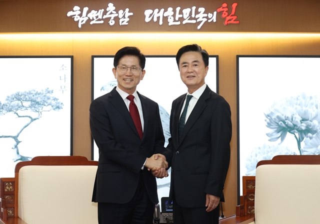 蹮  뼱 漱 ĺ 1 ûû ã   ȯ ϱ  Ǽϰ ִ. /ý