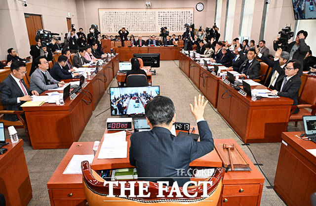 ȸ ȸ  14 '    뼱 Ȥ Ը ûȸ'  ߴ. /ȸ= 