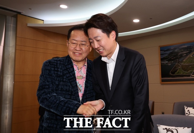 ؼ Ŵ 뼱 ĺ ̱ ⱹϴ ȫǥ  뱸 ׿ ϸ 
