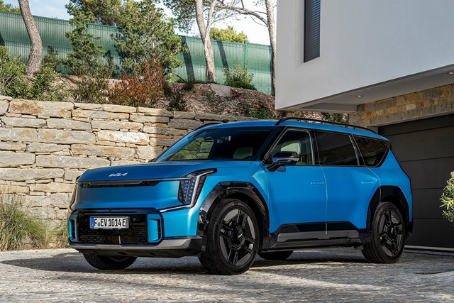 ƴ   ƿƼ(SUV) 'EV9'  ڵ  'ƿ Ʈ'(Auto Bild) ȭ  SUV  򰡿  'EX90' ġ  򰡸 ޾Ҵٰ 14 . /
