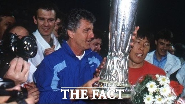  UEL  ϸ  赿 ȣ ̾ ѱ  ° UEL èǾ  ȴ.   е ũǪƮ Ҽ   UEFA(UEL )  ƮǸ ø ()./SPOTV