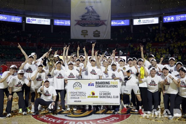   â LG â 28  ù  ޼ߴ. SK è 3  3, ׸  7   ¸ߴ./KBL