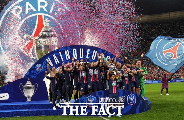    Ʈ ޼ PSG   縦  ִ./ĸ=AP.ý