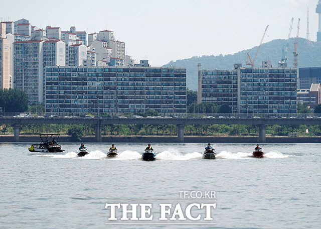 BRP (SEA-DOO) 15  ǵ Ѱ  ýü忡 ؾ  ŷ  ü  ִ ε(SEA-DOO DAY) ߴ. /(SEA-DOO)
