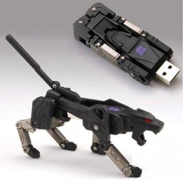 1269412239_China_Gadget_Transformer_usb_drive_01.jpg