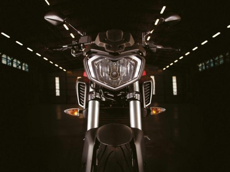 1399527289_yamaha_mt125_2014_21.jpg