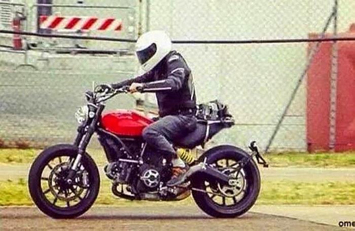 1411374642_ducati_scrambler_008pia.jpg