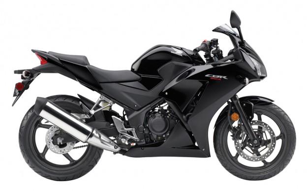 1414946515_060314_2015_honda_cbr300r_black_624x389.jpg