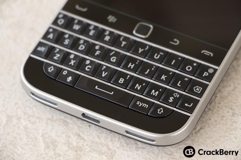 1418864852_BlackBerry_Classic_Device_Keyboard.jpg