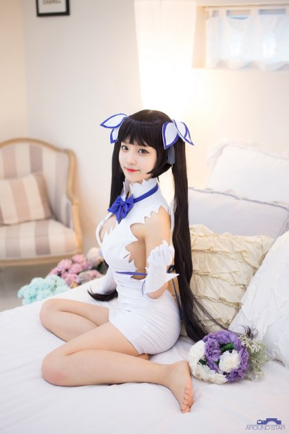 던만추를 아시려나용? 한유나 헤스티아 코스프레