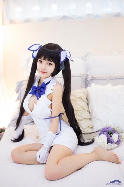 던만추를 아시려나용? 한유나 헤스티아 코스프레