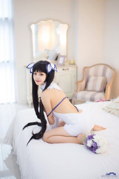 던만추를 아시려나용? 한유나 헤스티아 코스프레