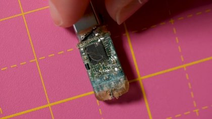What's Inside a USB-C to 3.5mm Audio Adapter_ - YouTube 1631837865330.jpg