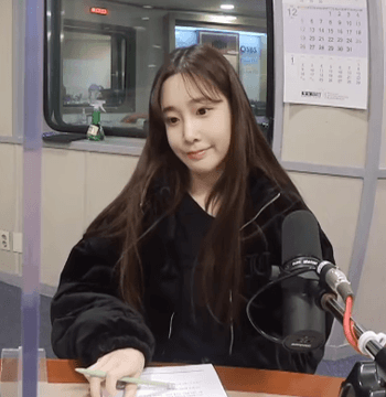 SK가 선경인지 몰랐던 처자 ㄷ.gif - 뽐뿌:유머/감동 SK가 선경인지 몰랐던 처자 ㄷ.gif