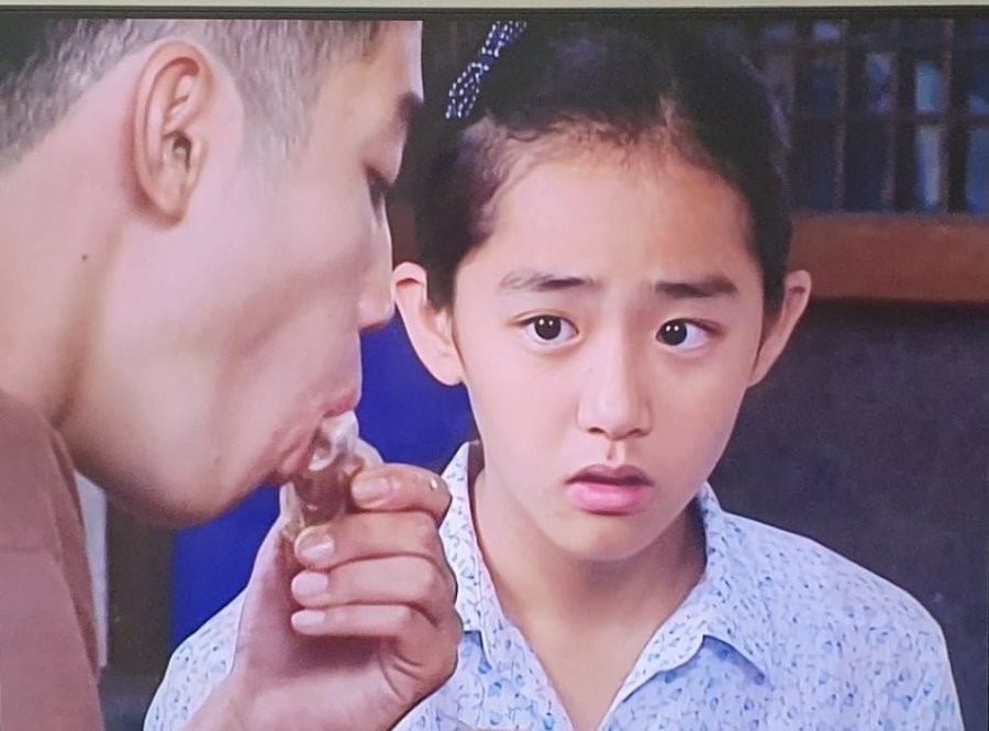 가을동화에서 문근영이 바뀐집에가서 먹는음식이 뭔가요? - 뽐뿌:자유게시판 가을동화에서 문근영이 바뀐집에가서 먹는음식이 뭔가요?