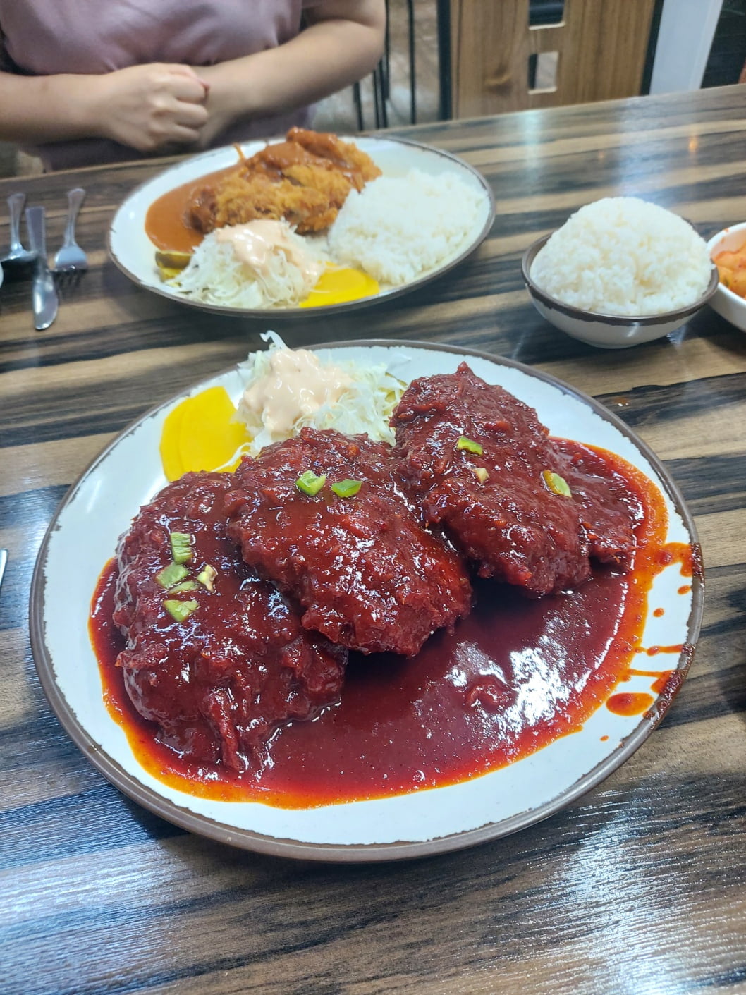 어제 디진다돈까스를 먹어보고 왔습니다 - 뽐뿌:자유게시판 어제 디진다돈까스를 먹어보고 왔습니다