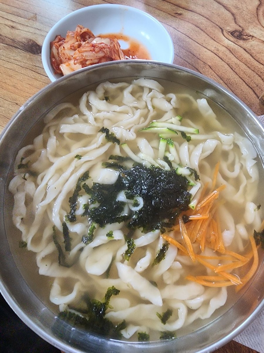 4천원 손칼국수 - 뽐뿌:자유게시판 4천원 손칼국수