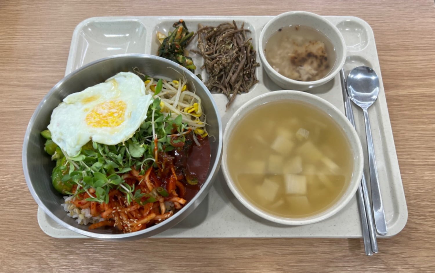 화성우체국 구내식당에서.. - 뽐뿌:자유갤러리 화성우체국 구내식당에서..