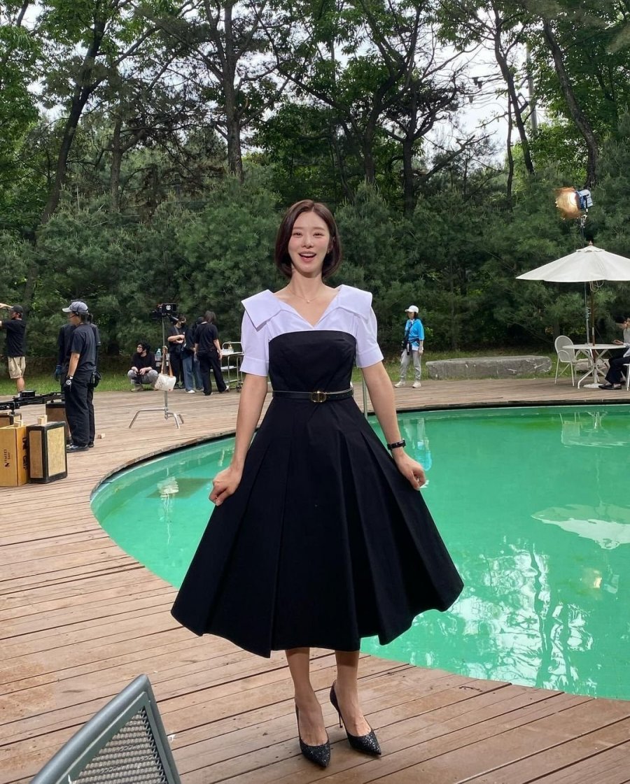 눈물의 여왕 이주빈 인스타 ㄷㄷ..jpg - 뽐뿌:자유게시판 눈물의 여왕 이주빈 인스타 ㄷㄷ..jpg