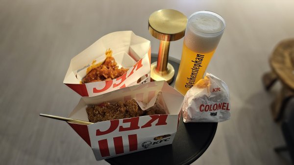 켄터키 후라이드 치킨