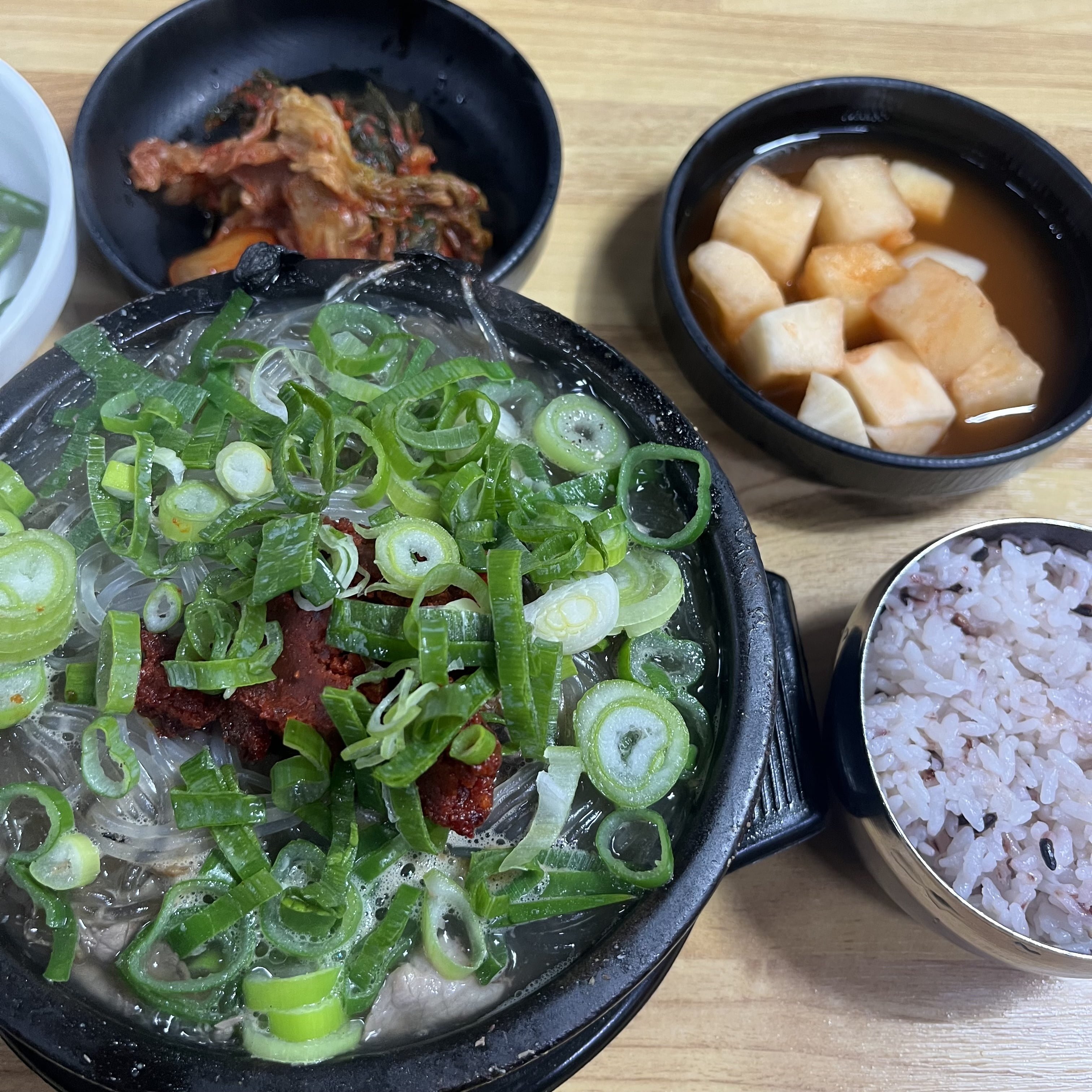 소고기해장국 - 뽐뿌:자유갤러리  소고기해장국