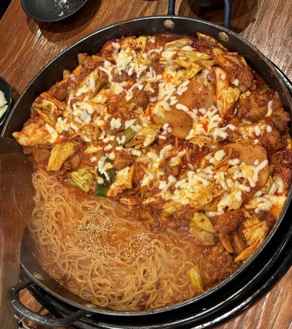 닭갈비에 쫄면사리