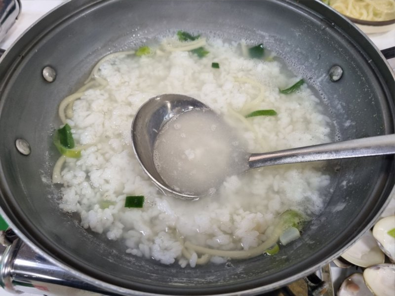 전북 고창 구시포가서 백합칼국수 먹었어요