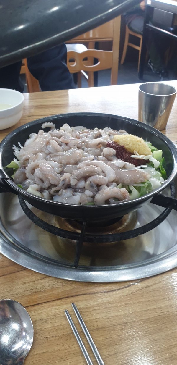 오늘 먹은 점심.. 1인분 12,000원