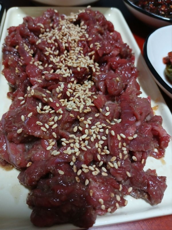 육회에 한잔