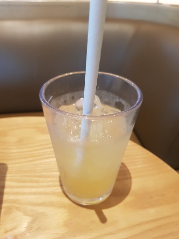 스벅 유자민트티 산뜻합니다