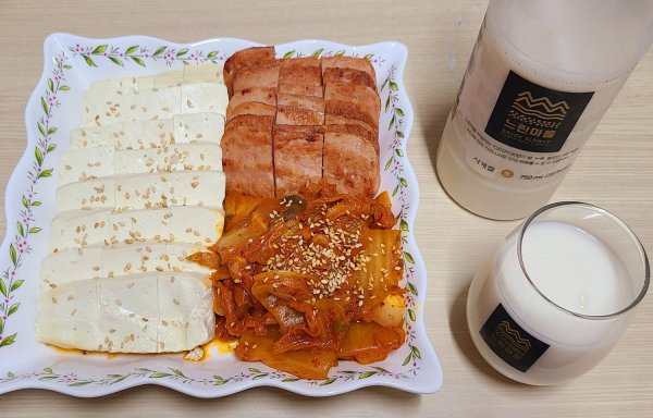 막걸리에 두부김치