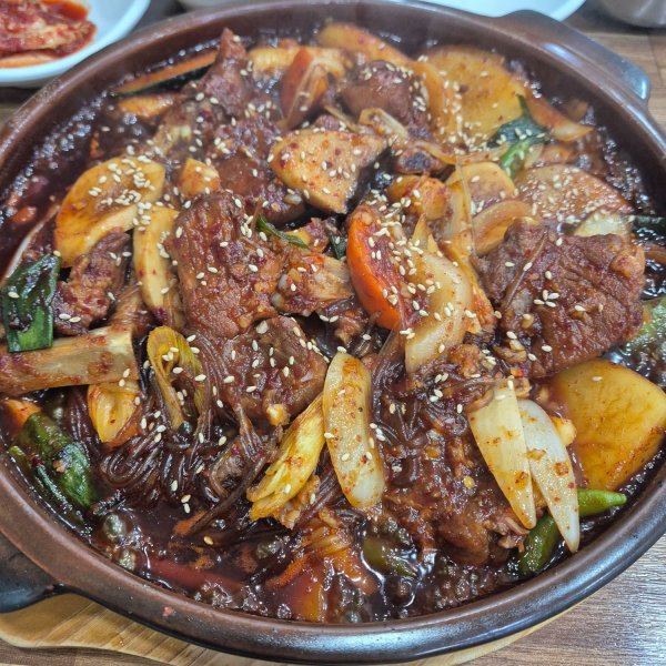 빨강돼지갈비찜