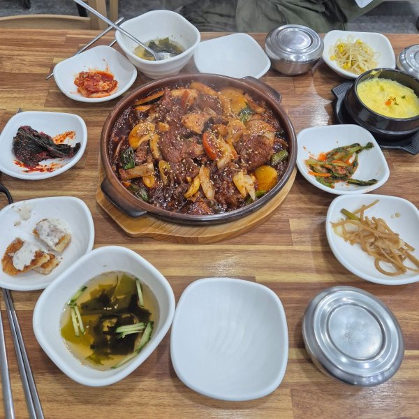 빨강돼지갈비찜