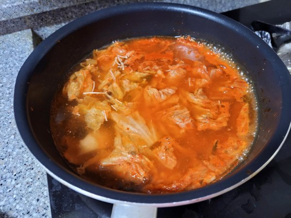 칼칼하니 좋네요
