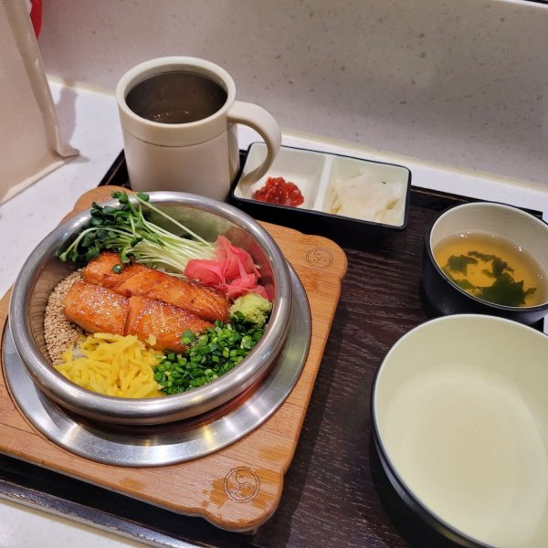 연어돌솥밥