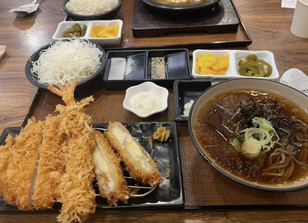 돈까스 냉모밀