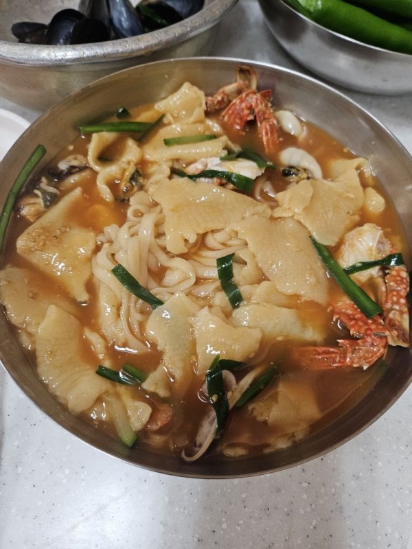 얼큰이 칼제비