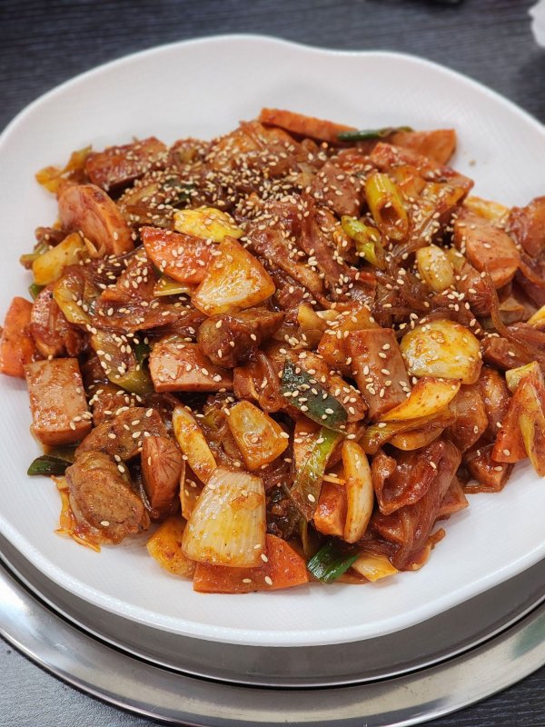 며칠간의 먹부림 흔적들과 투표