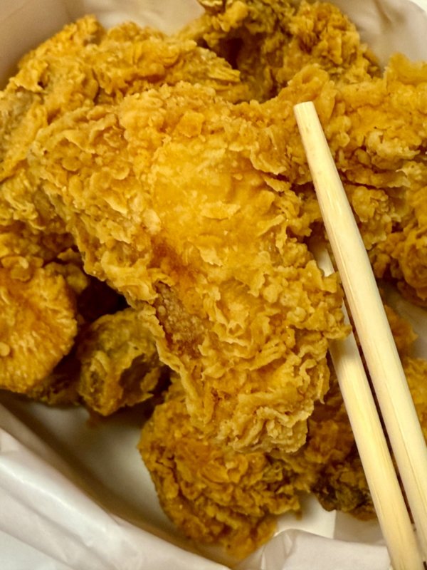 치킨과 함께 8시 기다립니다
