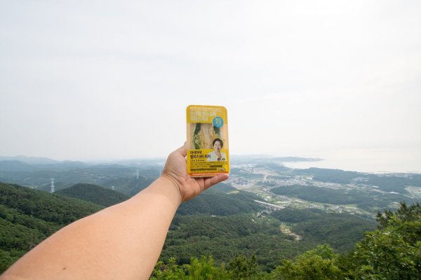 산딸기와 T.O.P스위트아메리카노,그리고 아삭아삭햄치즈샌드위치