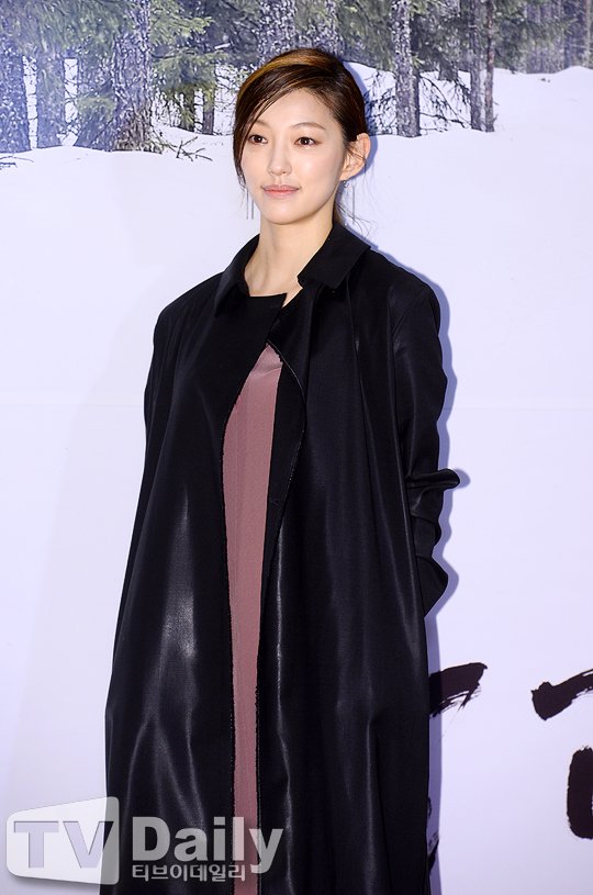 [TD포토] 이엘, 가만히 있어도 풍겨져 나오는 우아함 - 뽐뿌:방송/연예뉴스 [TD포토] 이엘, 가만히 있어도 풍겨져 나오는 우아함