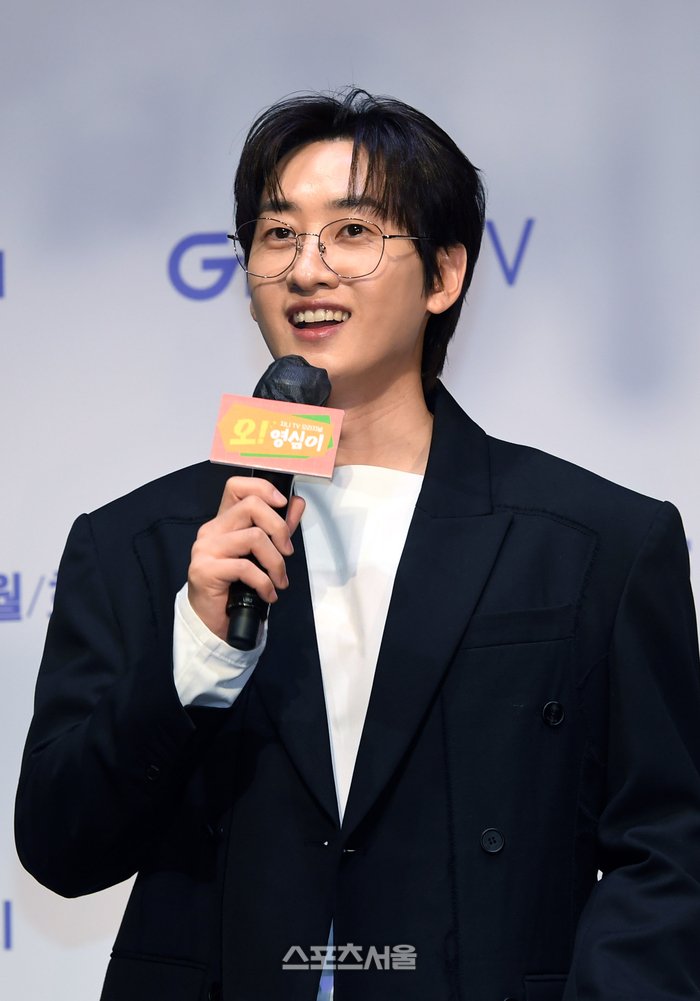 영심이’ 제작발표회 MC - 뽐뿌:방송/연예뉴스 [포토]슈퍼주니어 은혁, 동해 주연의 ‘오! 영심이’ 제작발표회 MC