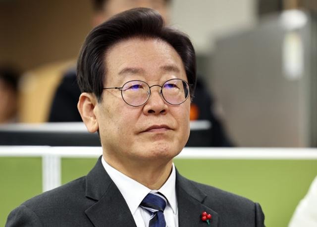 이재명 “회수해야 할 것은 정권의 대일 굴종외교” - 뽐뿌:정치/경제뉴스 이재명 “회수해야 할 것은 정권의 대일 굴종외교”