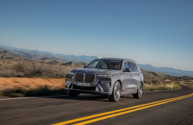 BMW  X7 BMWڸ