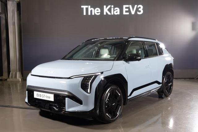 ư  22    EV ÷׵ ׶忡 Ʈ SUV    EV3 ϰ ִ 20240522  dbeorlf123ajunewscom